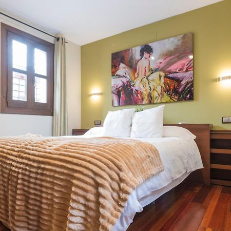 Apartamentos Las Teresitas Junto A La Catedral Toledo Dış mekan fotoğraf