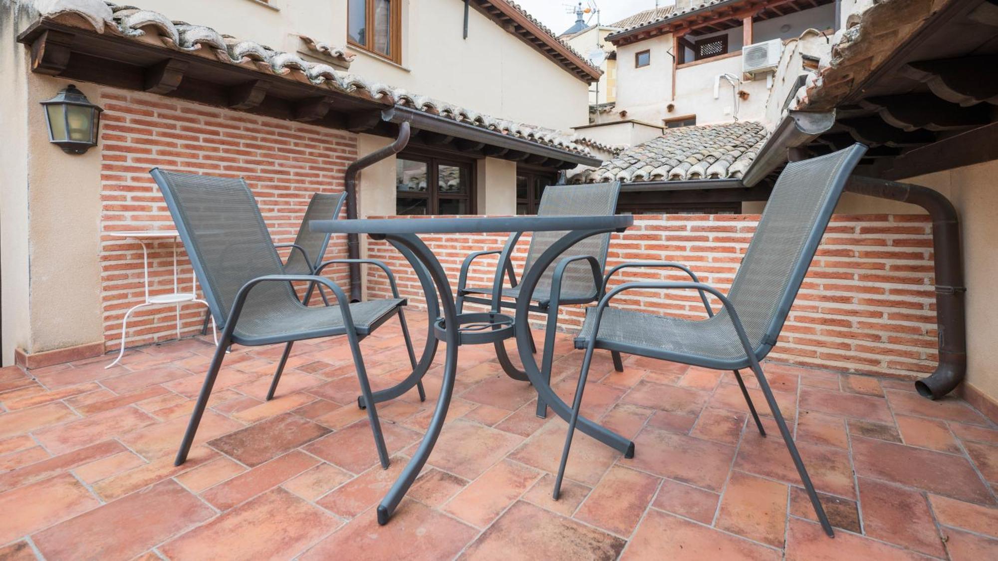 Apartamentos Las Teresitas Junto A La Catedral Toledo Dış mekan fotoğraf