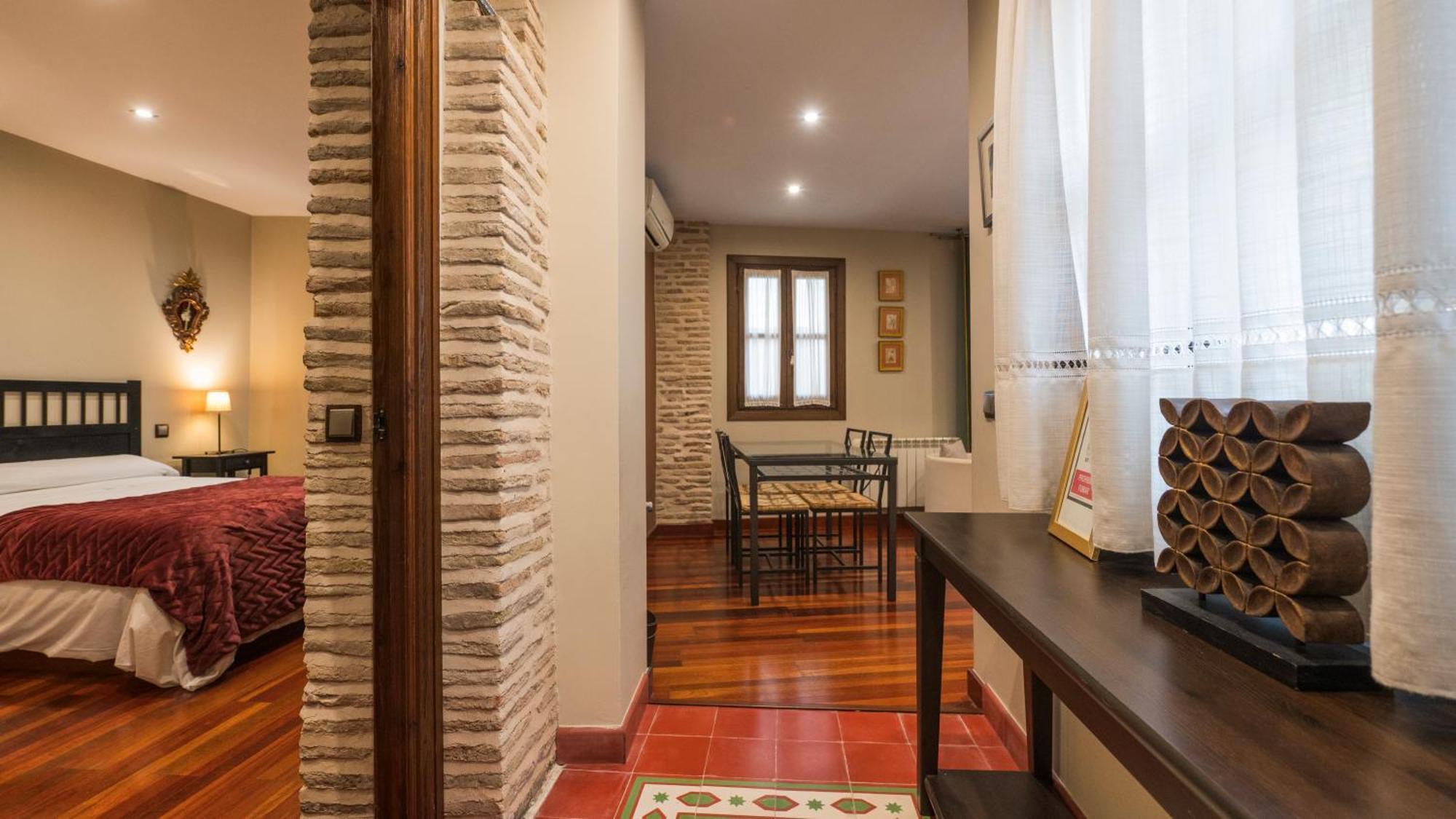 Apartamentos Las Teresitas Junto A La Catedral Toledo Oda fotoğraf