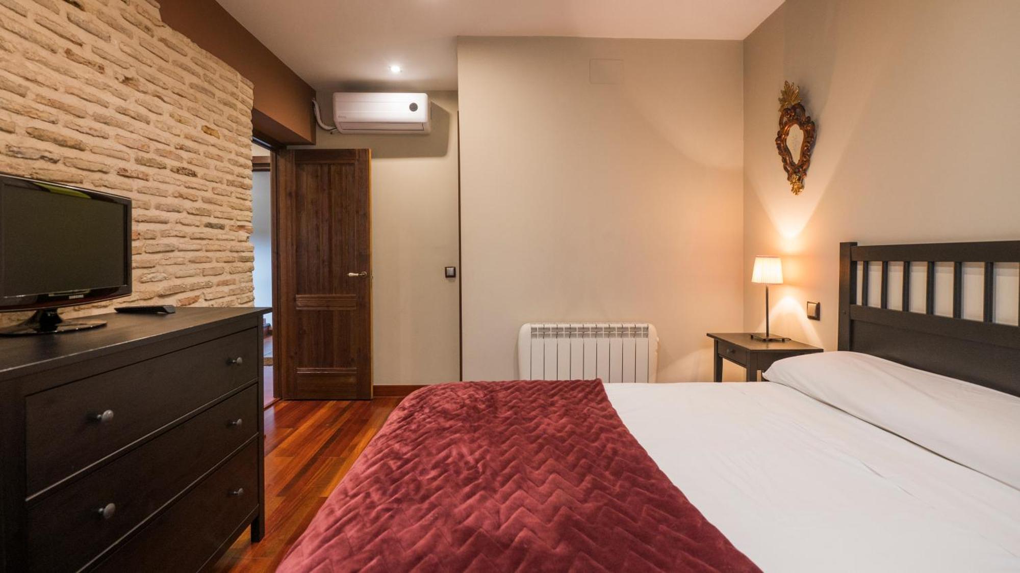 Apartamentos Las Teresitas Junto A La Catedral Toledo Oda fotoğraf